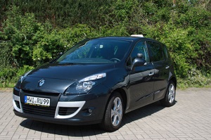 renault-scenic fahrschulmietwagen